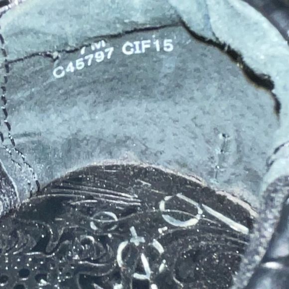 b.o.c. black leather loafer (nursing clogs) - Picture 7 of 8